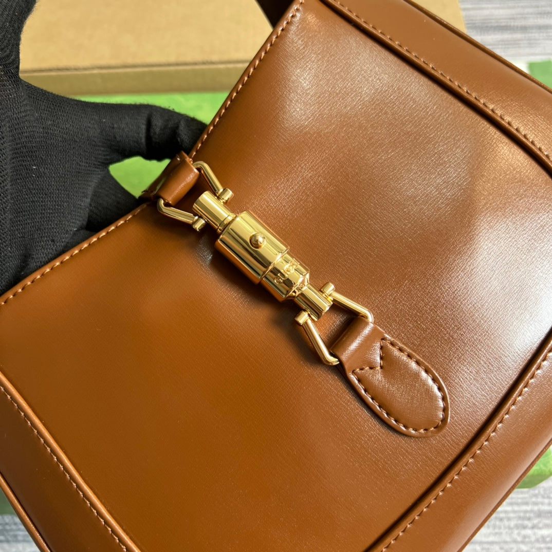 GGジャッキー スモール 28 ショルダーバッグ（シナモンブラウンカーフスキン）