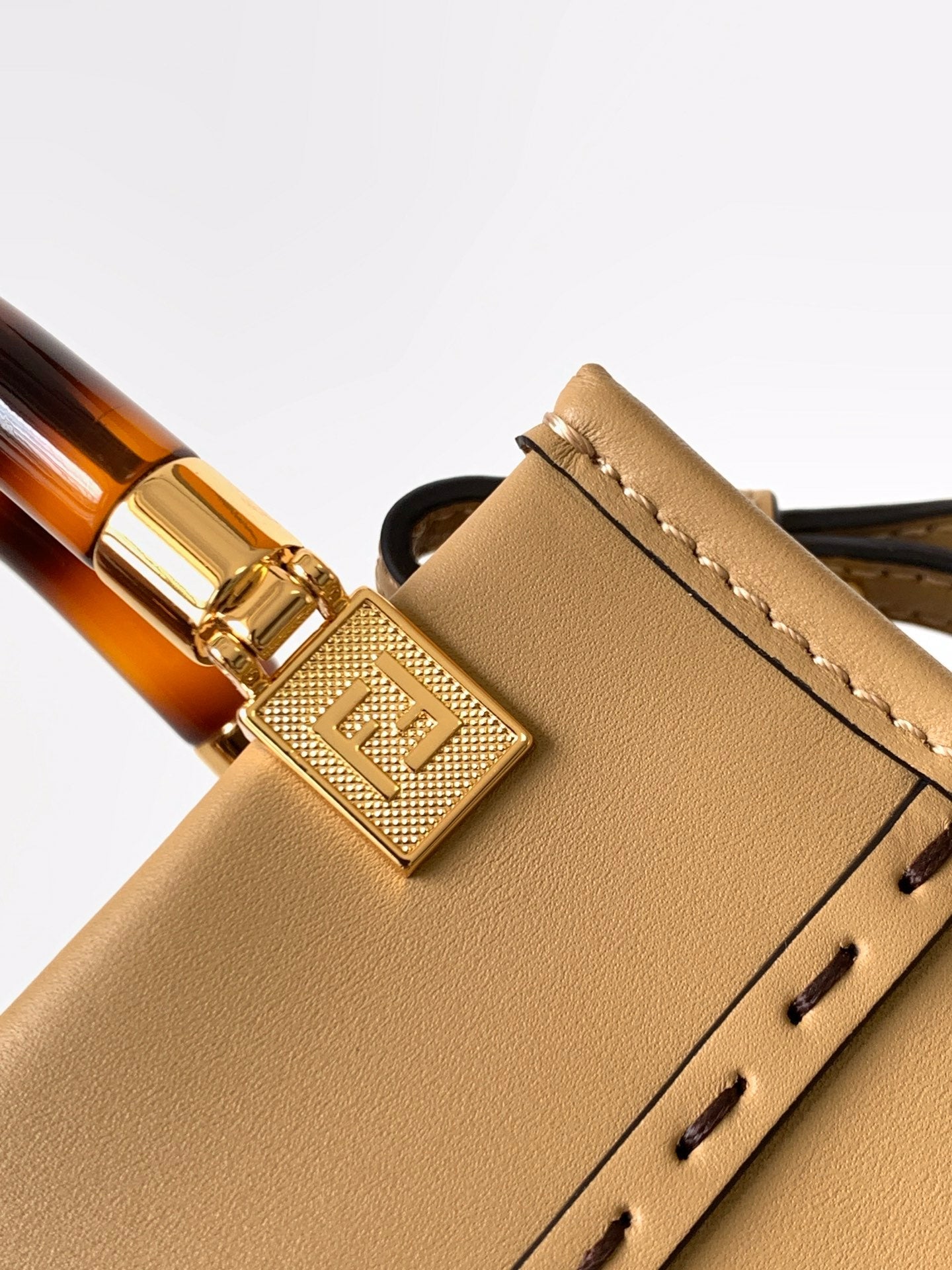 Sac cabas Fend Mini Sunshine 18 en cuir beige 