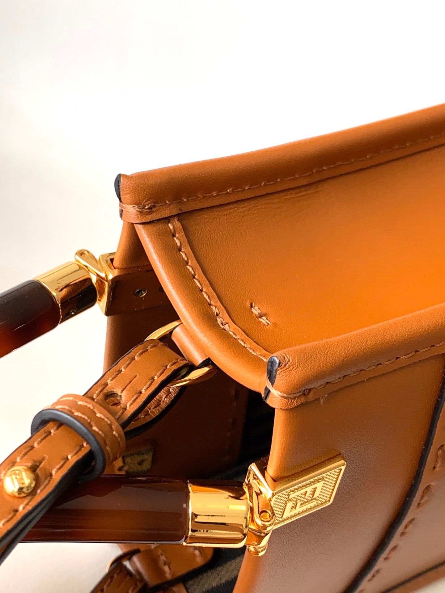 Sac cabas Fend Mini Sunshine 18 en cuir beige 