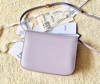 SAC CLASSIQUE MOYEN CELINE 24 CM EN CUIR DE VEAU VIOLET CLAIR