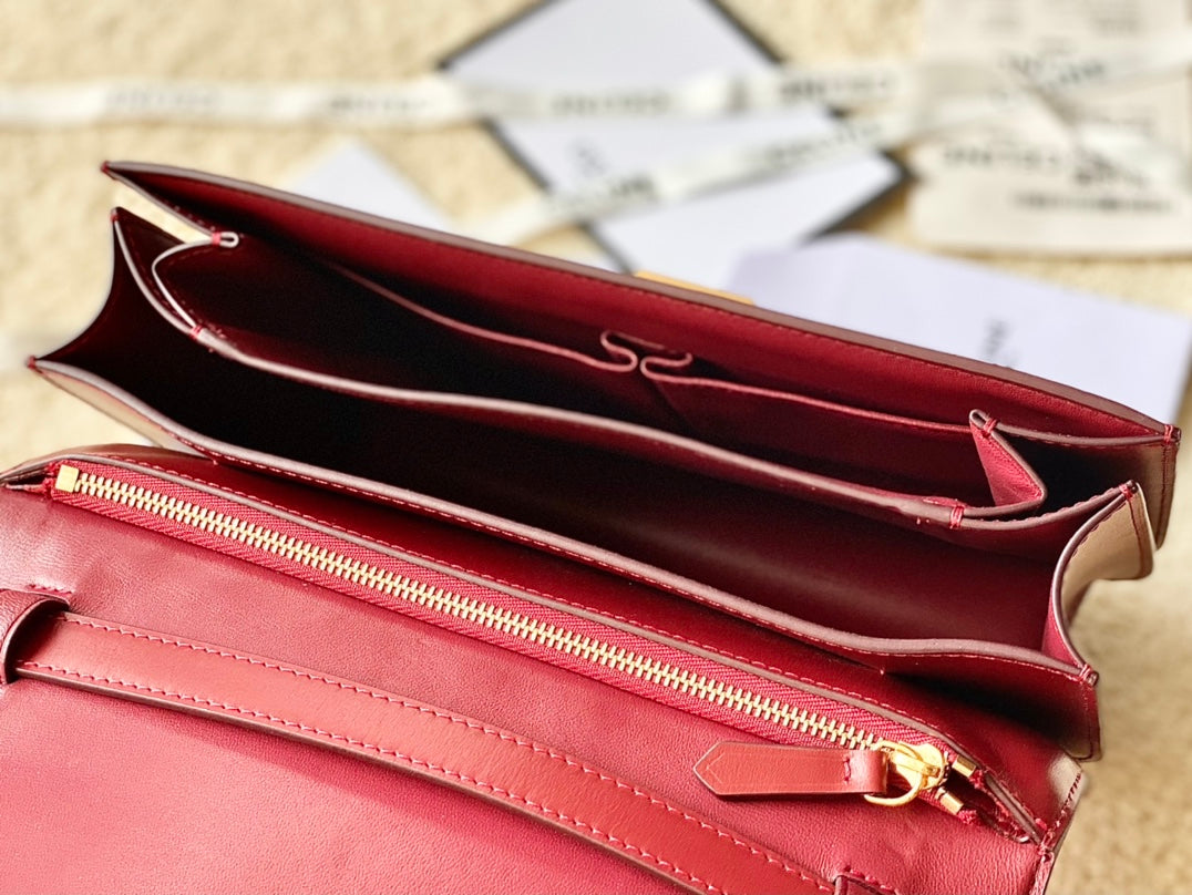 SAC CLASSIQUE MOYEN CELINE 24 CM EN CUIR DE VEAU ROUGE