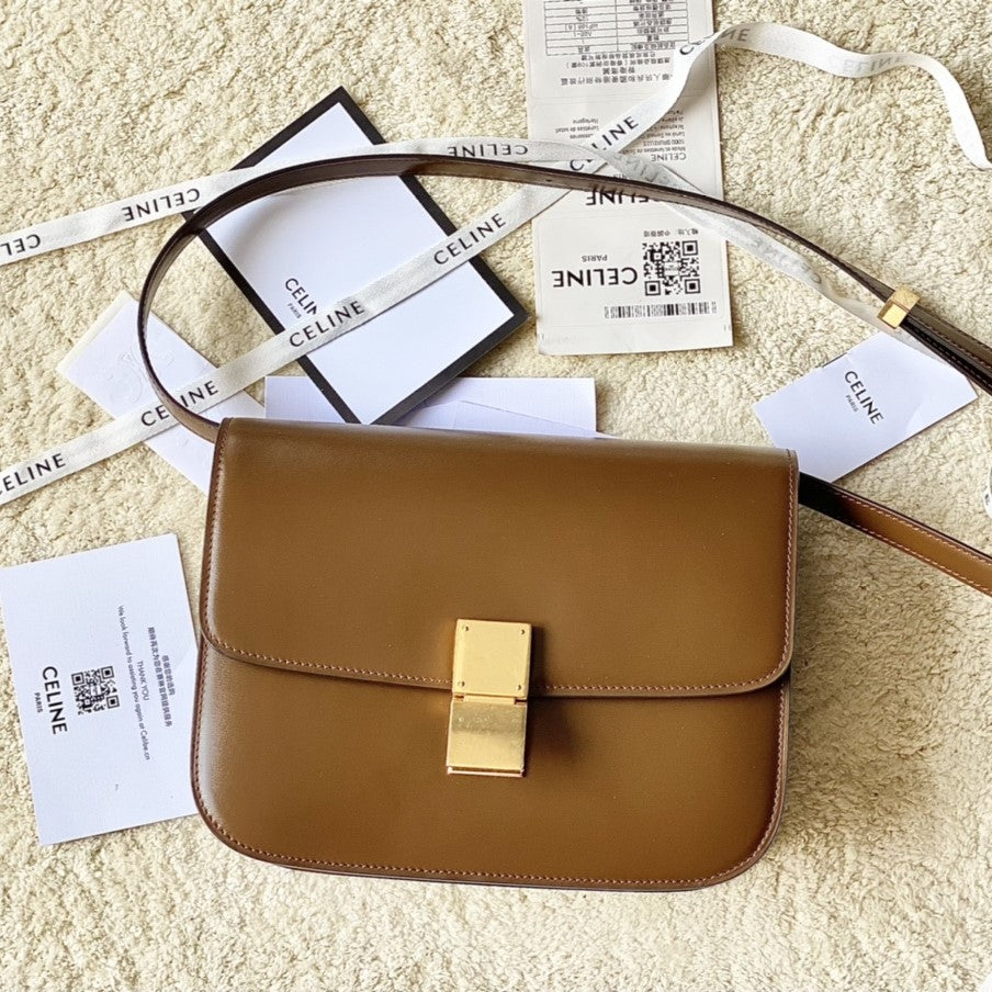 セリーヌ ミディアム クラシック バッグ 24cm ゴールド カーフスキン