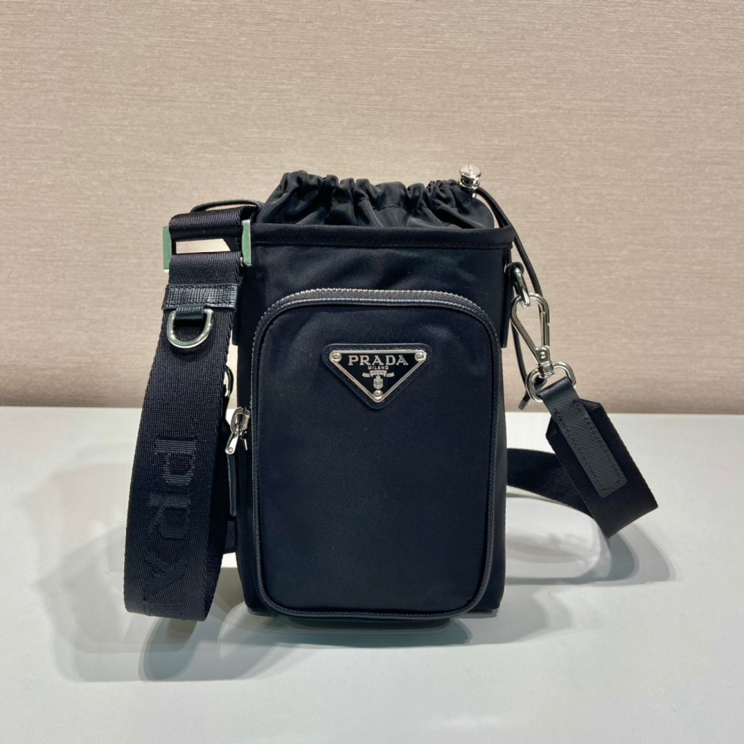 SAC POUR TÉLÉPHONE 18 EN RE-NYLON NOIR