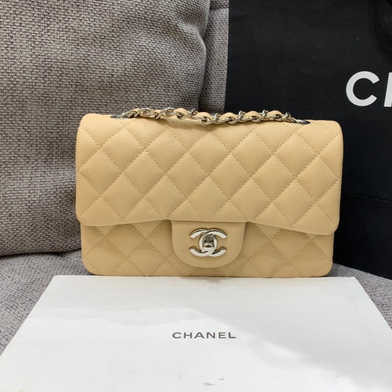 フラップバッグ ミニ 20cm ベージュ キャビア シルバー金具