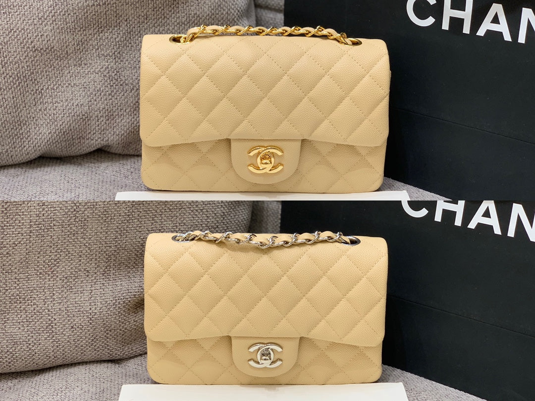 フラップバッグ ミニ 20cm ベージュ キャビア シルバー金具