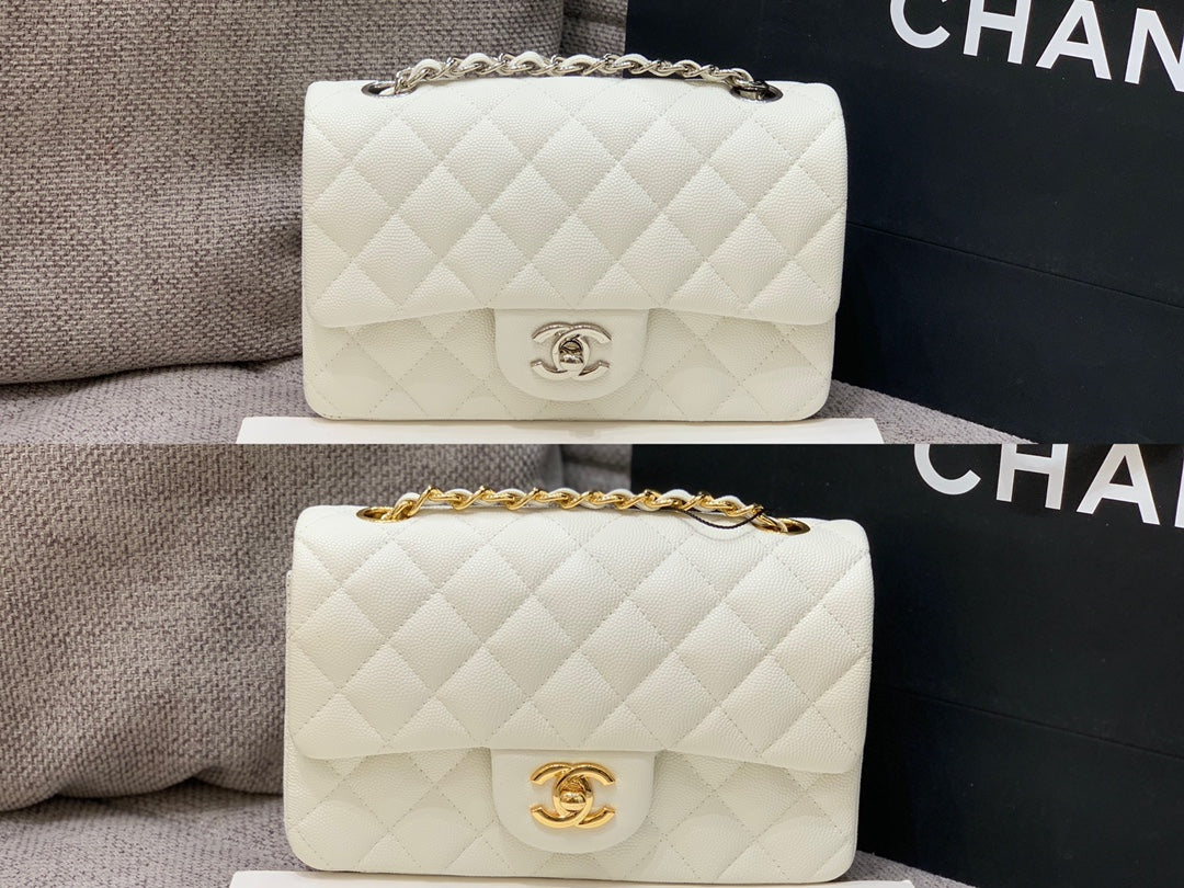 フラップバッグ ミニ 20cm ホワイトキャビア ゴールド金具