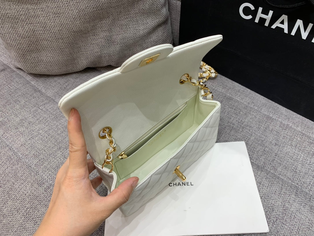 フラップバッグ ミニ 20cm ホワイトキャビア ゴールド金具