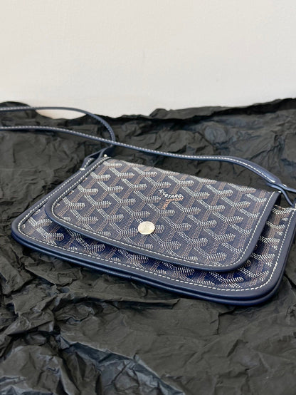 Portefeuille de poche Plumet 20 en toile Goyardine bleu marine et garniture en cuir d'agneau