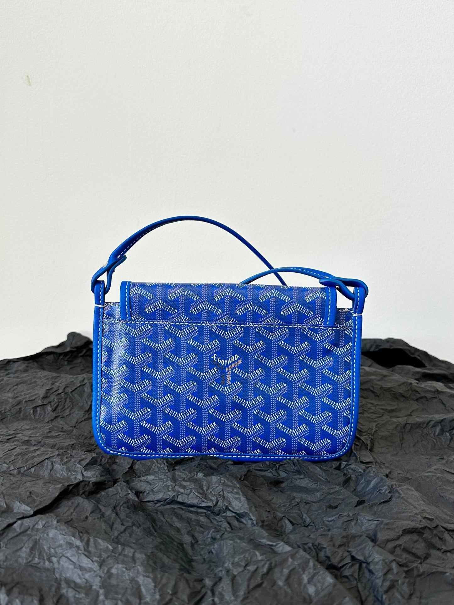 Portefeuille de poche Plumet 20 en toile Goyardine bleu saphir et garniture en cuir d'agneau