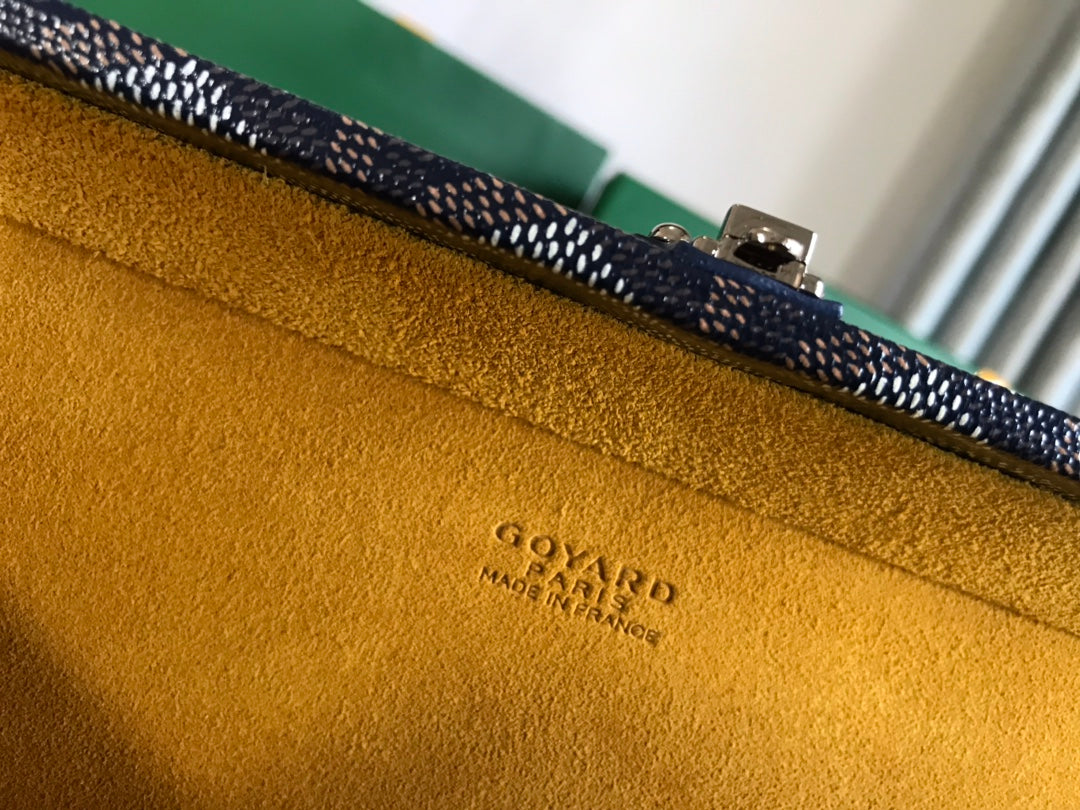SAC COFFRE GRAND HÔTEL 24 EN TOILE GOYARDINE BLEU MARINE ET CUIR DE VEAU