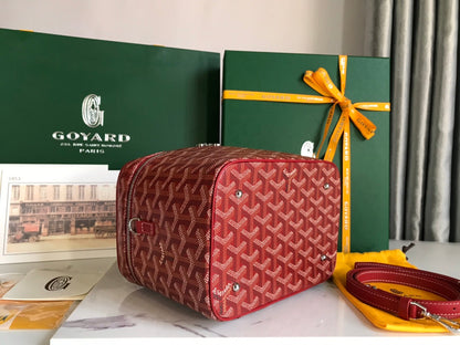 Trousse de toilette Muse 20 en toile Goyardine rouge classique