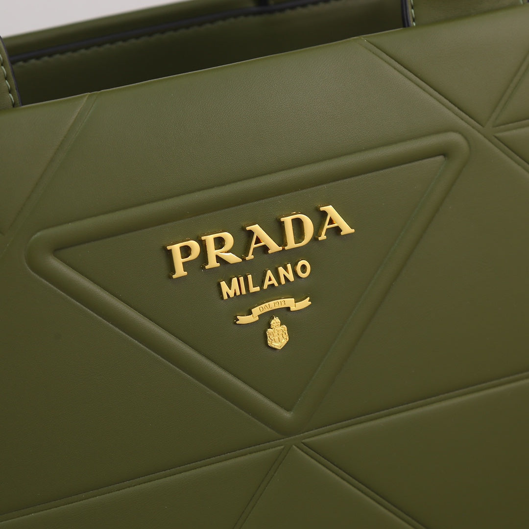 PRA ラージ 39 トートバッグ オリーブグリーン カーフスキン ゴールド金具