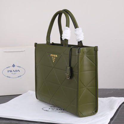 PRA ラージ 39 トートバッグ オリーブグリーン カーフスキン ゴールド金具