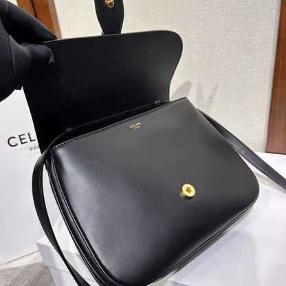 TABOU フラップバッグ 22インチ ブラック スムースカーフスキン ゴールドロック
