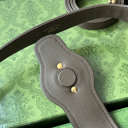 SAC À BANDOULIÈRE MOYEN 39 EN CUIR DE VEAU CAFÉ QUINCAILLERIE DORÉ