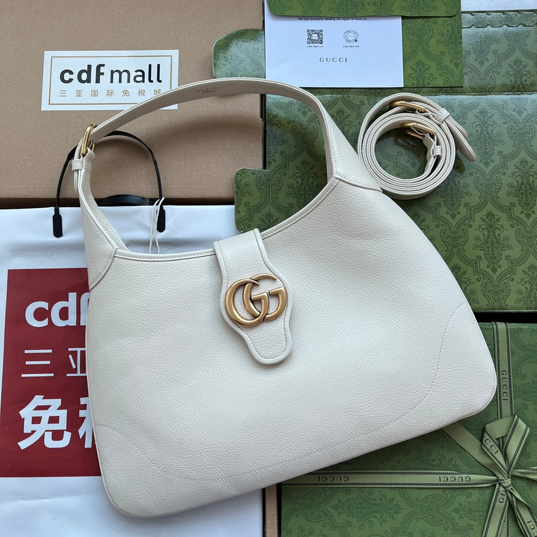 ミディアムショルダーバッグ 39インチ ホワイトカーフスキン ゴールド金具