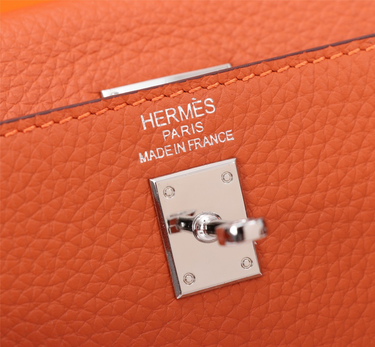 SAC HM KELLY 25 ORANGE TOGO QUINCAILLERIE ARGENTÉE