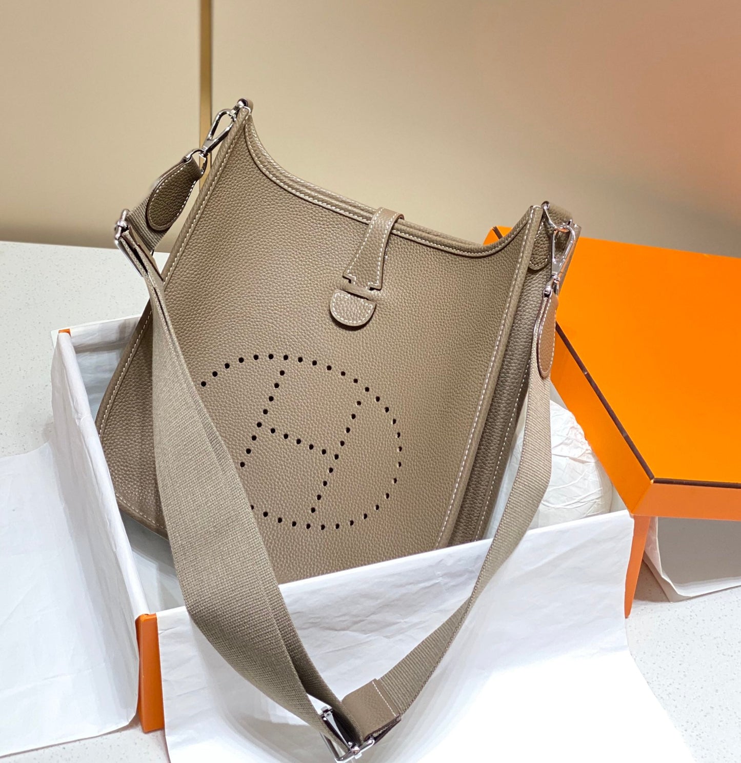 Evelyne 29cm Marron Togo Shw