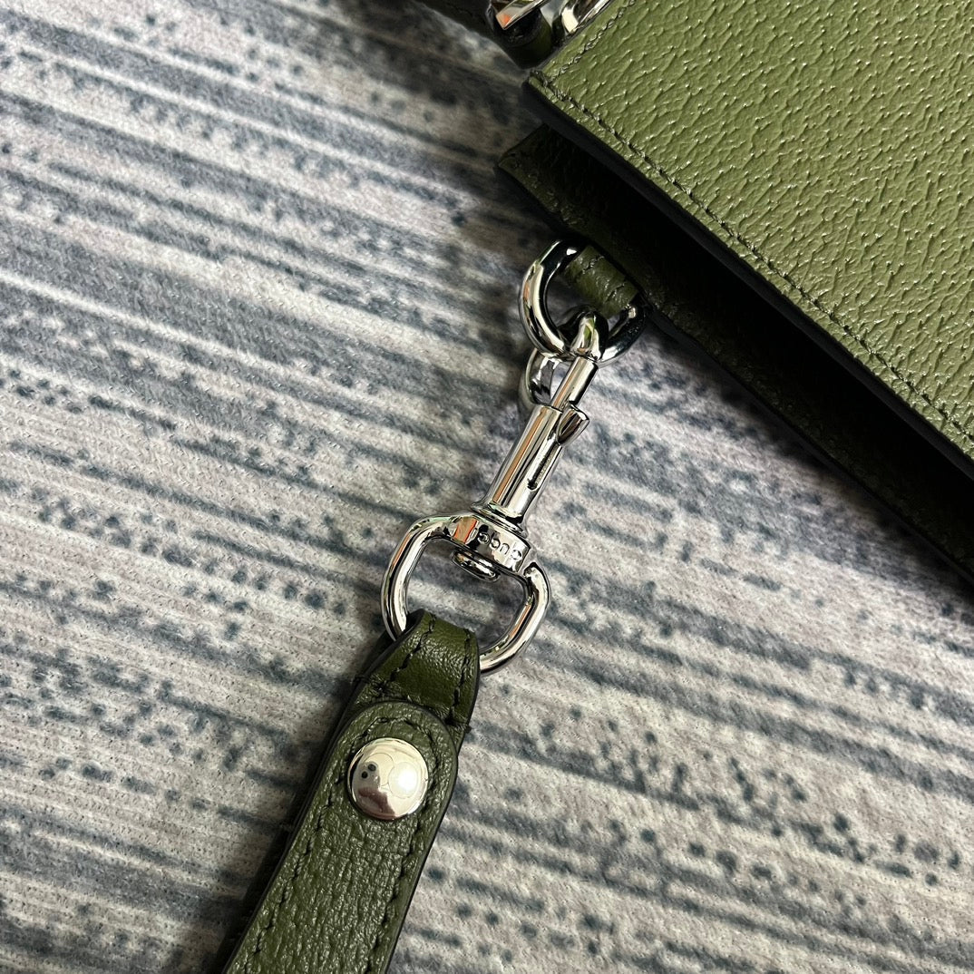 POCHETTE MARMONT 30 EN CUIR D'AGNEAU VERT MILITAIRE