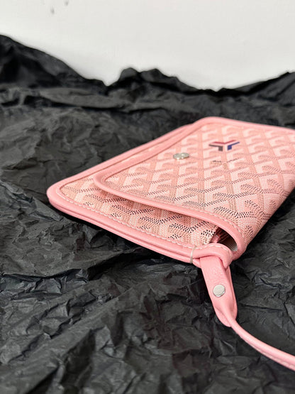 PORTEFEUILLE PLUMET POCKET 20 EN TOILE GOYARDINE ROSE ET GARNITURE AGNEAU