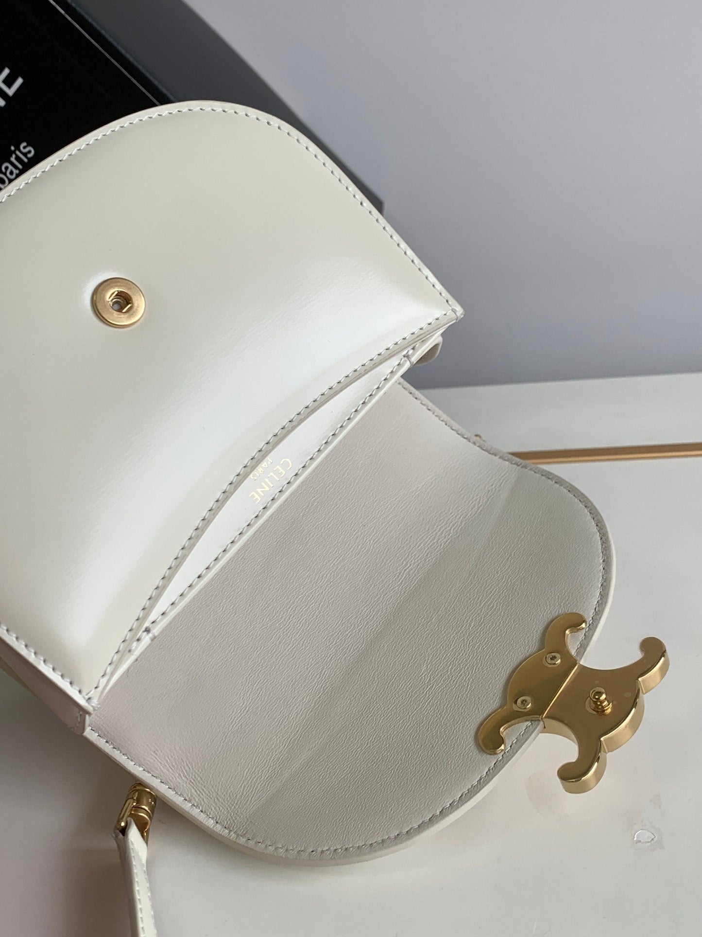 ティーンチェーン ブザス トリオンフ 15.5cm ホワイトカーフスキン