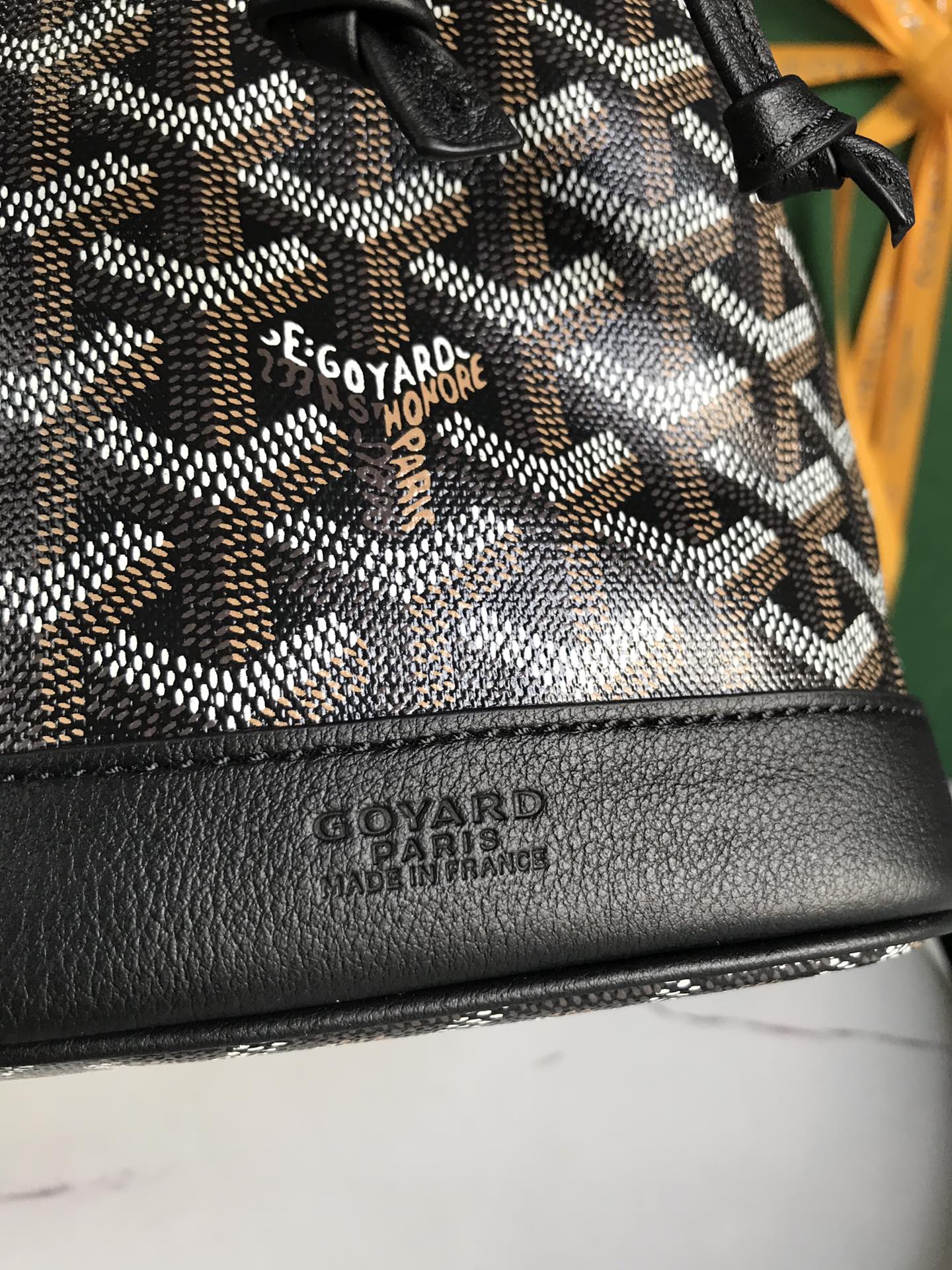 SAC SEAU PETIT FLOT 22 EN TOILE GOYARDINE NOIRE ET BORDURE EN AGNEAU