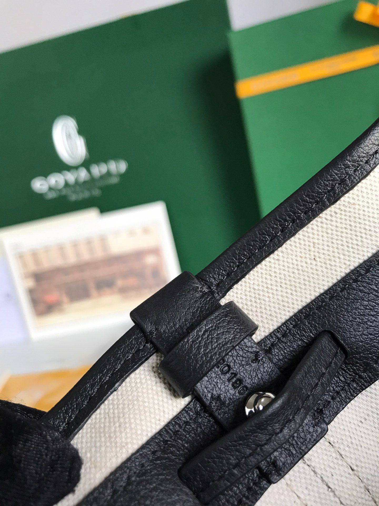 SAC SEAU PETIT FLOT 22 EN TOILE GOYARDINE NOIRE ET BORDURE EN AGNEAU