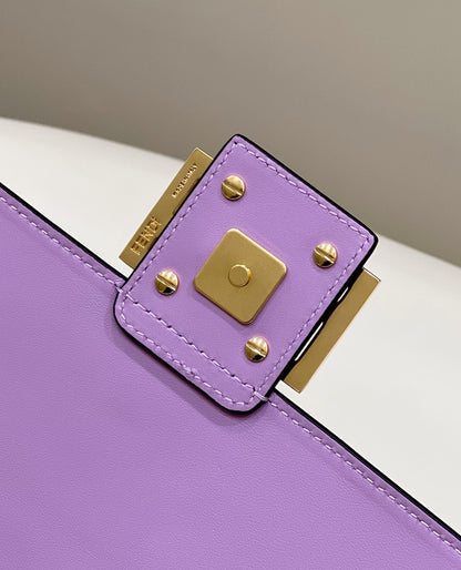 BAGUETTE À MOTIF FF 27 EN CUIR D'AGNEAU SOUPLE MAUVE VIOLET QUINCAILLERIE DORÉ