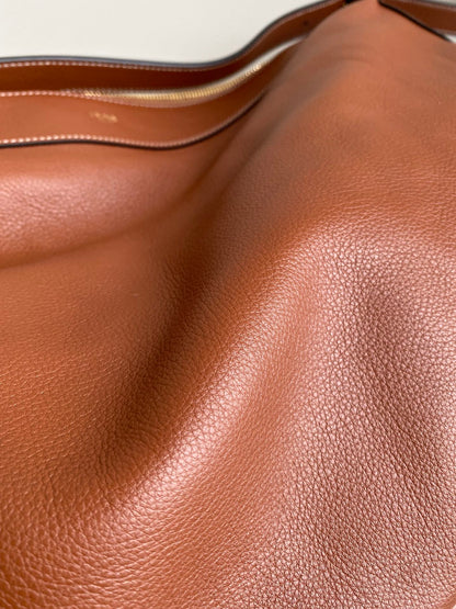 SAC SOUS LES BRAS ROMY 43 CUIR DE VEAU ORANGE ROUILLE