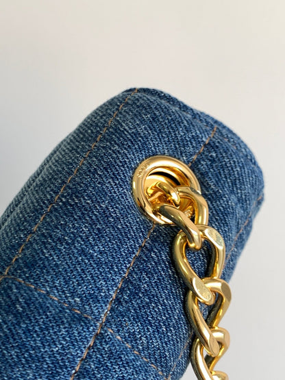 SAC À BANDOULIÈRE EN CUIR DENIM AVEC 24 CHAÎNES
