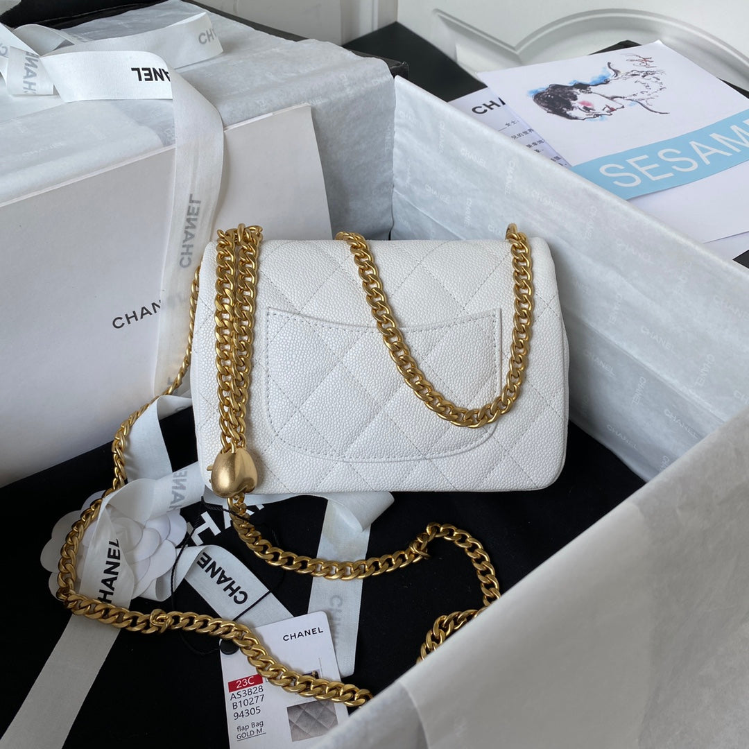 Sac à rabat 19 cm Blanc Caviar Quincaillerie dorée 