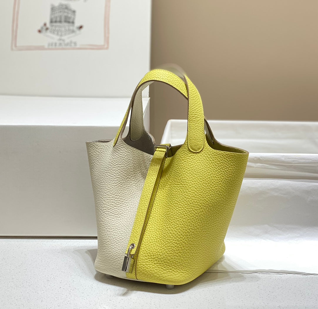 Picotin Lock 18 Blanc Citron Vert Togo SHW