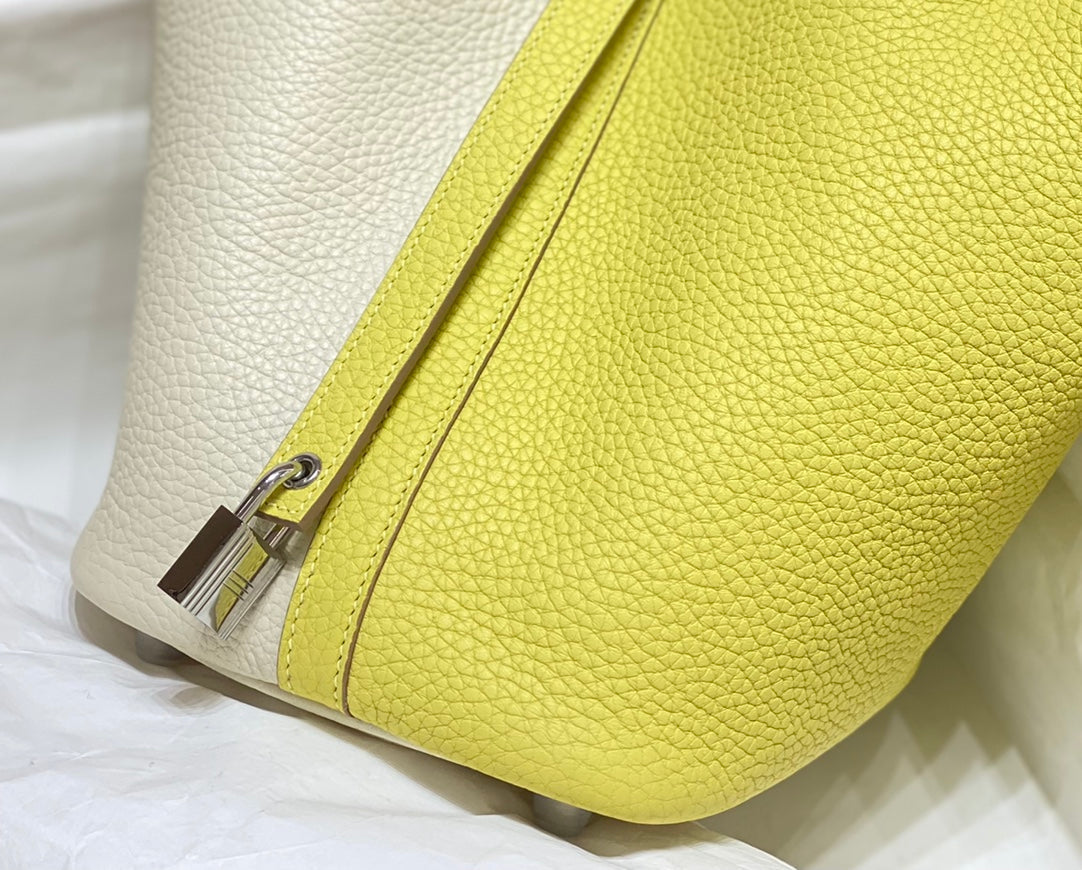 Picotin Lock 18 Blanc Citron Vert Togo SHW