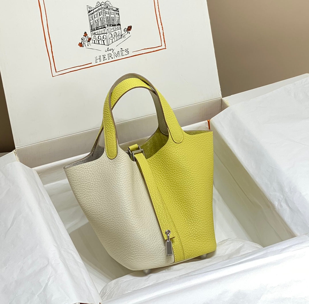Picotin Lock 18 Blanc Citron Vert Togo SHW