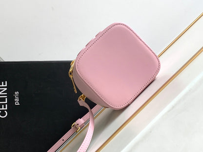 MINI TROUSSE DE VANITY TRIOMPHE EN CUIR DE VEAU ROSE