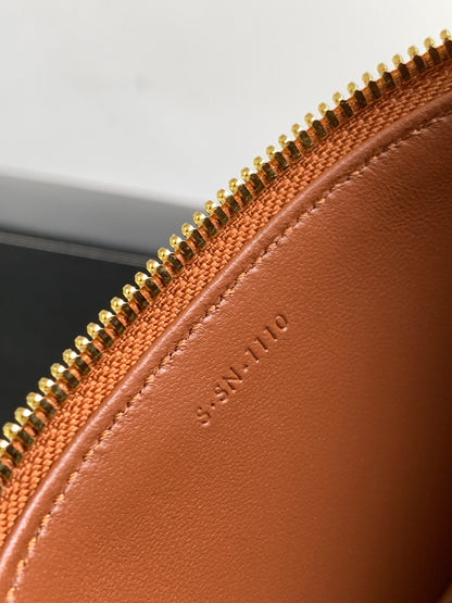 MINI TROUSSE DE VANITY TRIOMPHE EN CUIR DE VEAU TAN