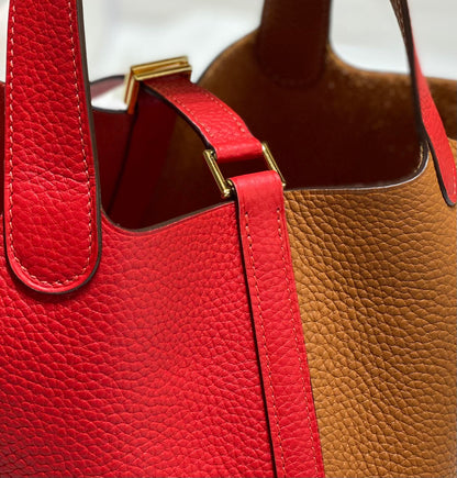Picotin Lock 18 rouge marron Togo SHW
