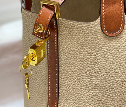 picotin lock 18 beige marron togo ghw