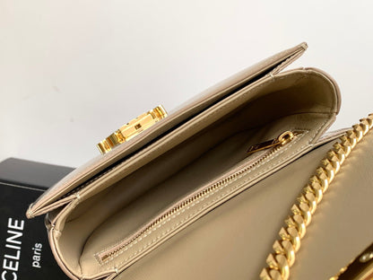 besace triomphe 18,5 en cuir de veau beige avec chaîne