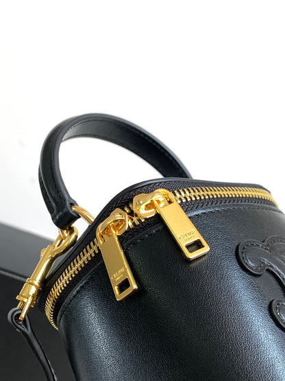 MINI TROUSSE DE VANITY TRIOMPHE EN CUIR DE VEAU NOIR