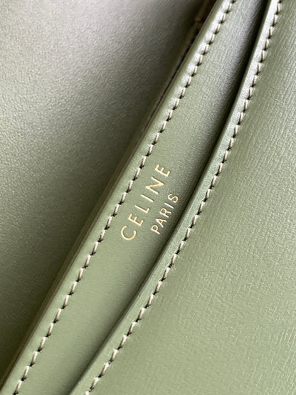 besace teen triomphe 18.5 cuir de veau vert kaki