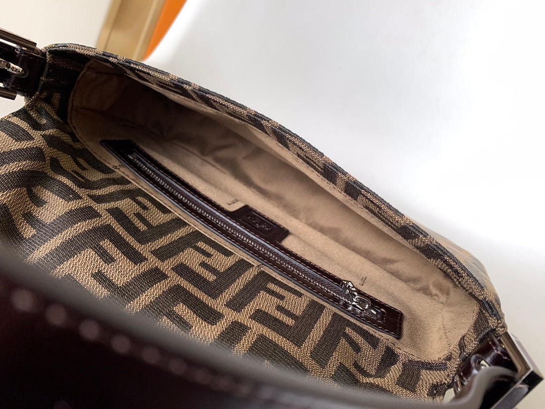 Sac à bandoulière Fend Baguette 27 en tissu jacquard marron FF 