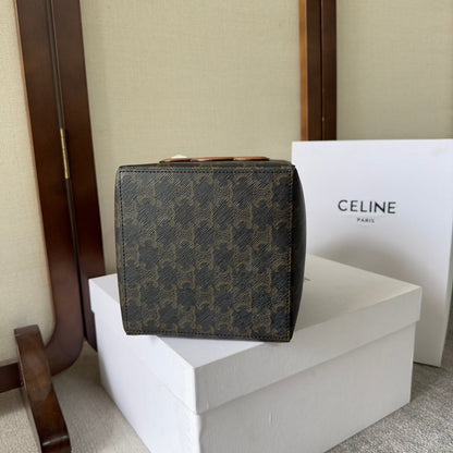 SAC CUBE 15 EN TOILE TRIOMPHE NOIRE ET CUIR DE VEAU MARRON