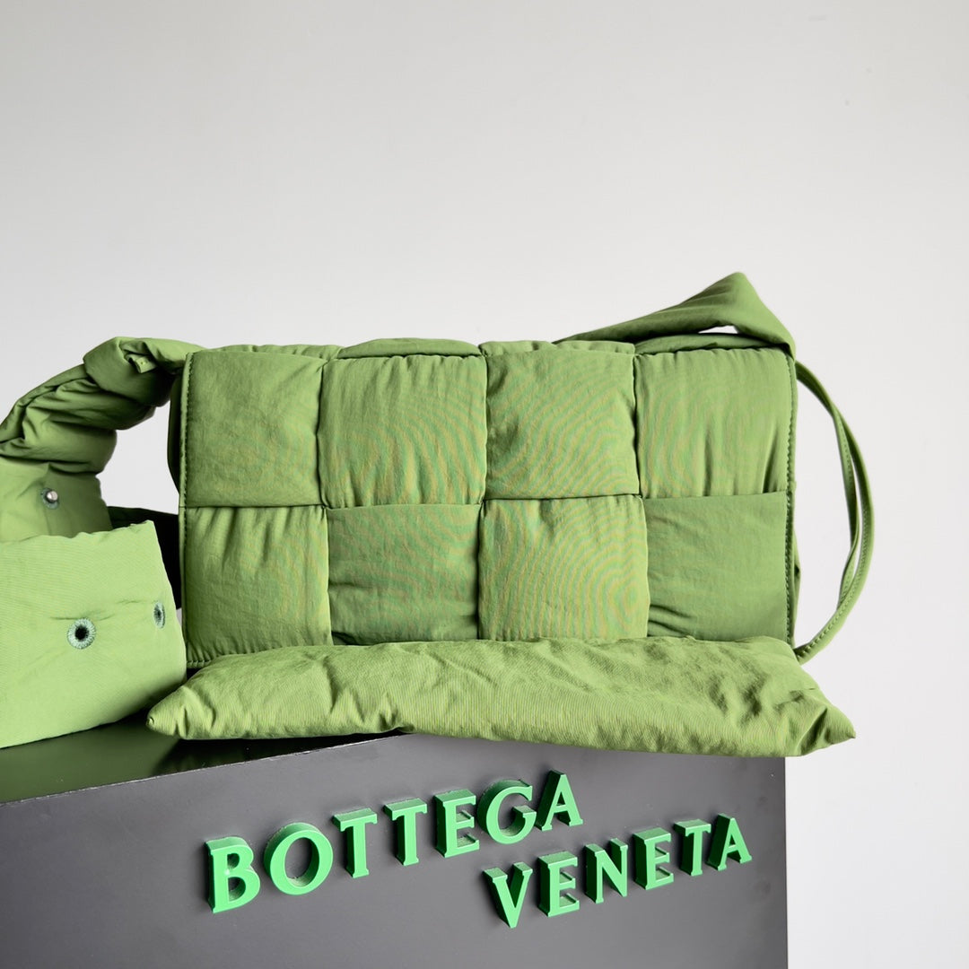 SACHET CASSETTE 32 BV EN POLYAMIDE VERT FOUGÈRE