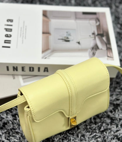 CLASSIC MINI 18 CUIR DE VEAU JAUNE PASTEL