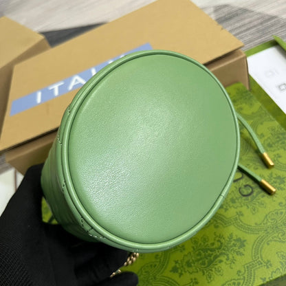 SAC SEAU GG MARMONT 17 EN CUIR DE VEAU VERT CLAIR