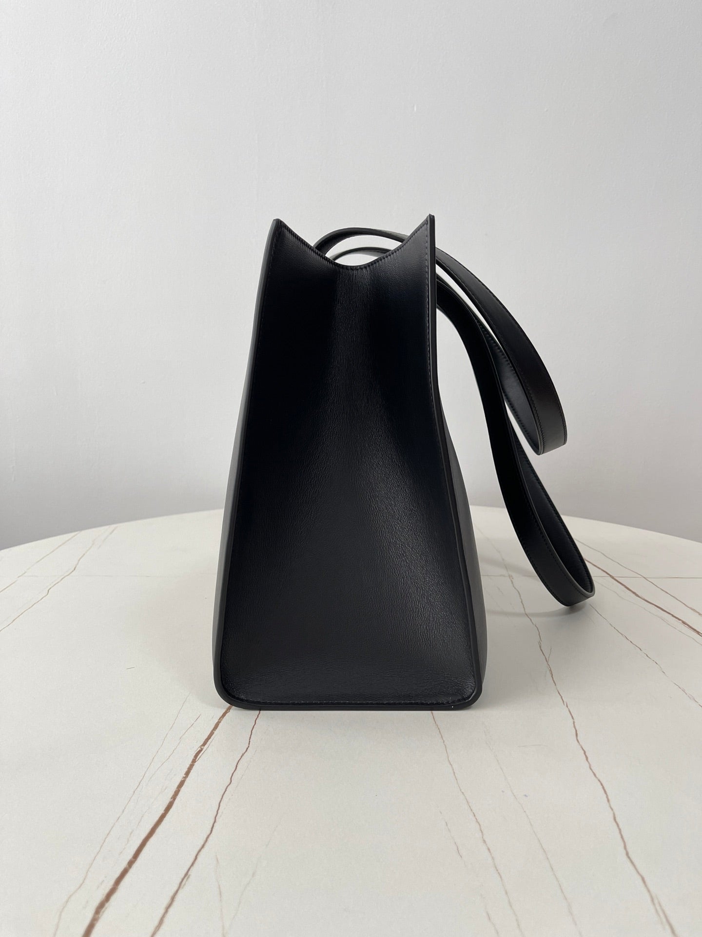 cabas 16 37cm cuir de veau noir
