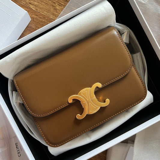 TEEN TRIOMPHE 18 CUIR DE VEAU MARRON FONCÉ ACCESSOIRES DORÉS