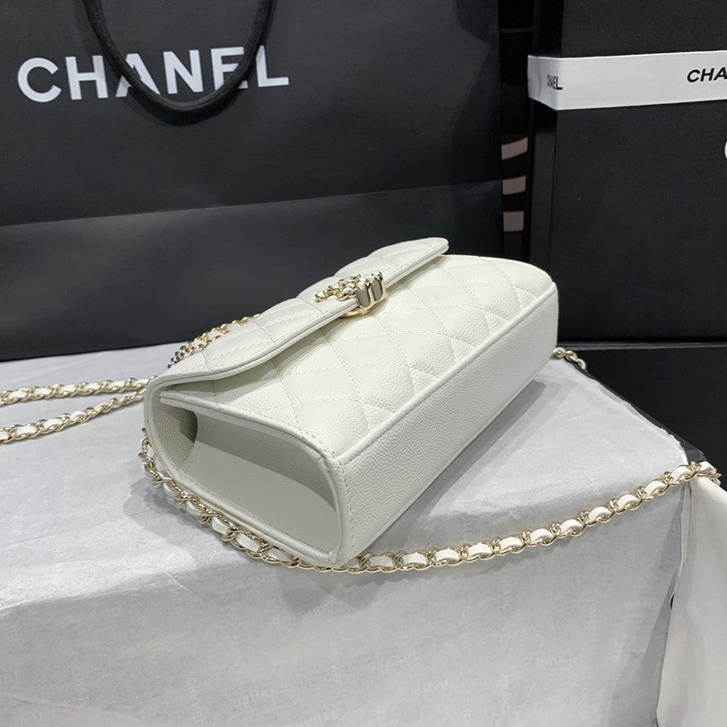 23P フラップバッグ 19cm ホワイトキャビアゴールド金具