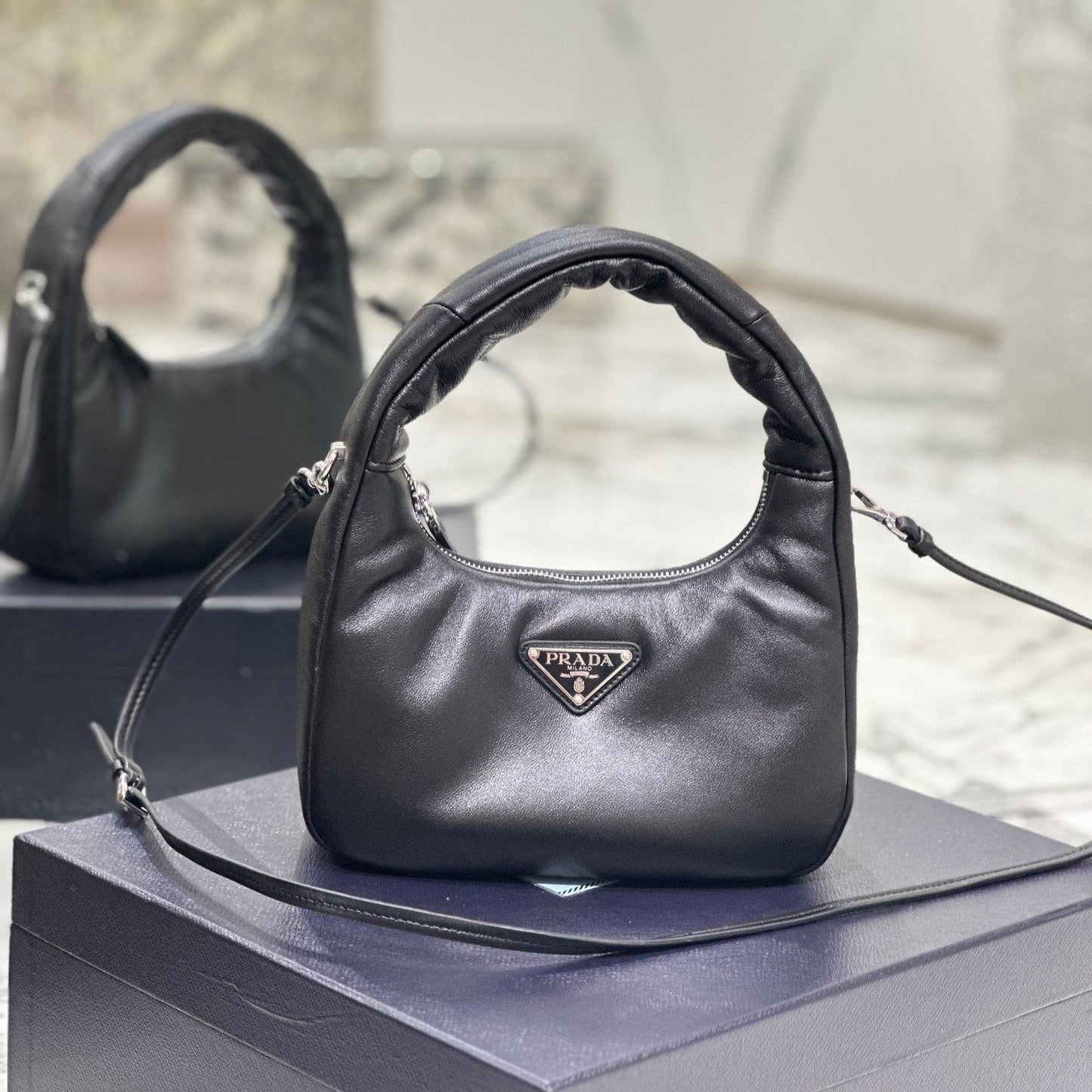 SAC HOBO 21 EN CUIR D'AGNEAU SOUPLE NOIR